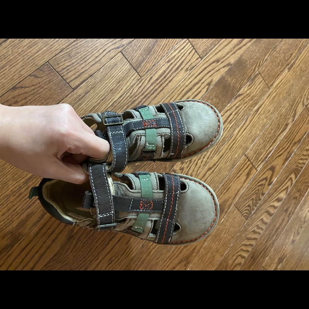 Kids shoes